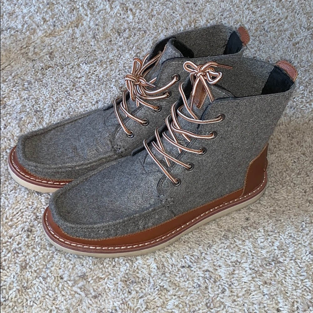 grey and leather toms boots